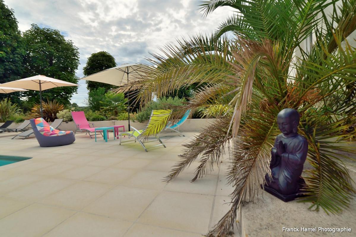 Le Clos Des Oiseaux Saintes Exterior photo